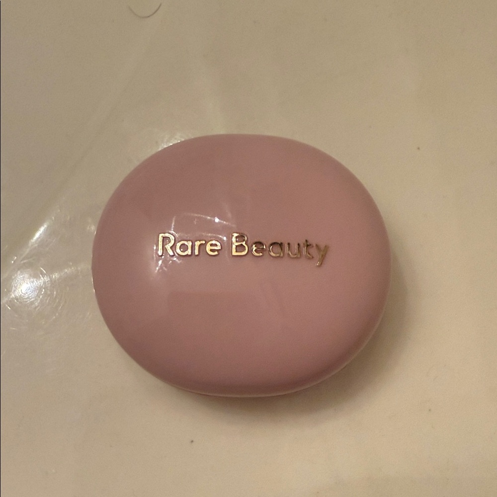 Rare Beauty Blush in Soft Pink